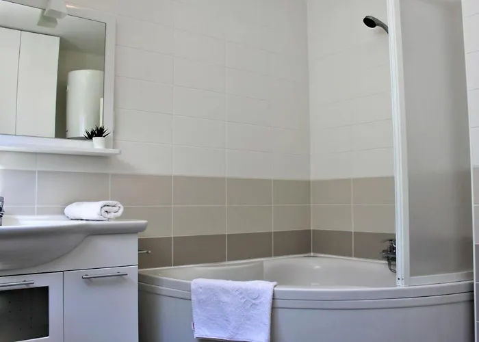 Adris - Private Parking Apartament Zadar