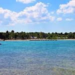 Adris - Private Parking Zadar