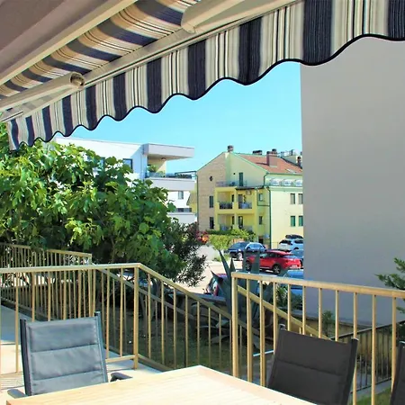 Adris - Private Parking * Zadar