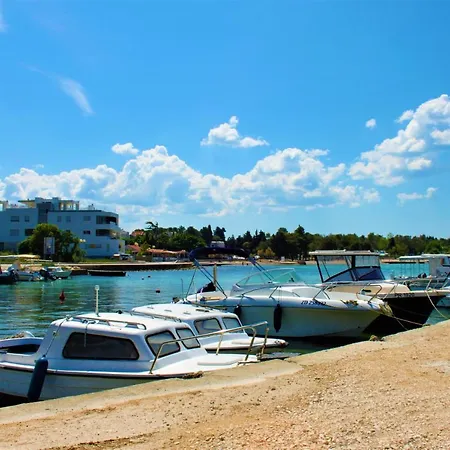 Apartment Adris - Private Parking *