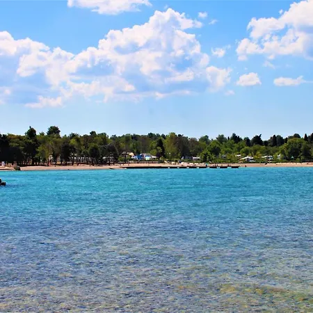 Adris - Private Parking Zadar