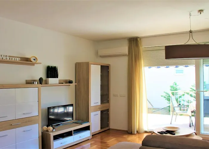 Adris - Private Parking Apartmán *