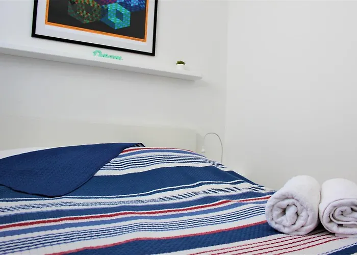 Adris - Private Parking *