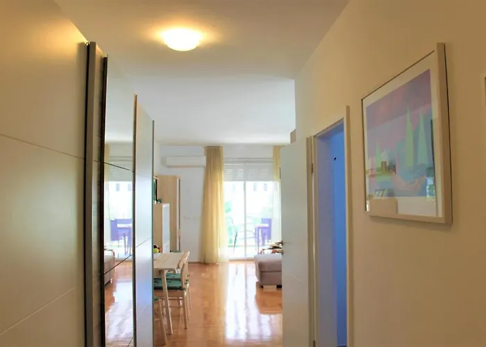 Adris - Private Parking * Zára