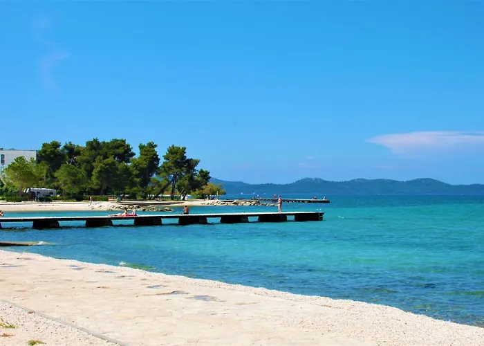 Adris - Private Parking Apartman